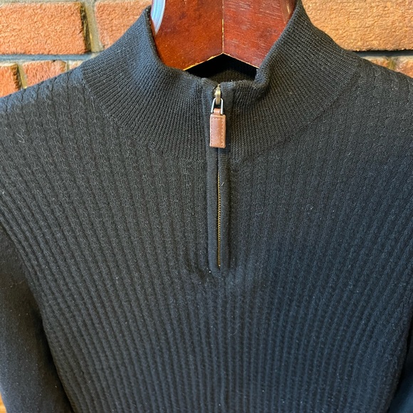 Used once Tahari fine merino sweater sizeL - Picture 6 of 7